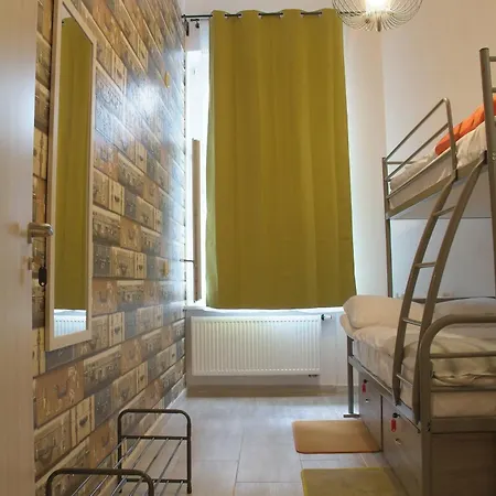 Hostel Lwowska 11 *