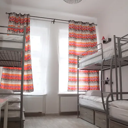 Hostel Lwowska 11 Warschau