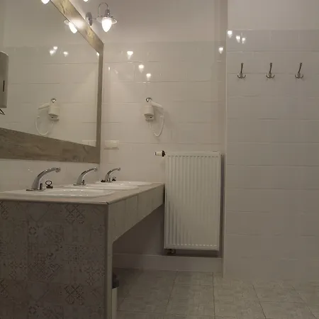 Lwowska 11 Hostel Varsó