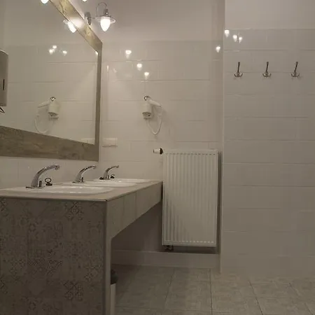 Lwowska 11 Hostel
