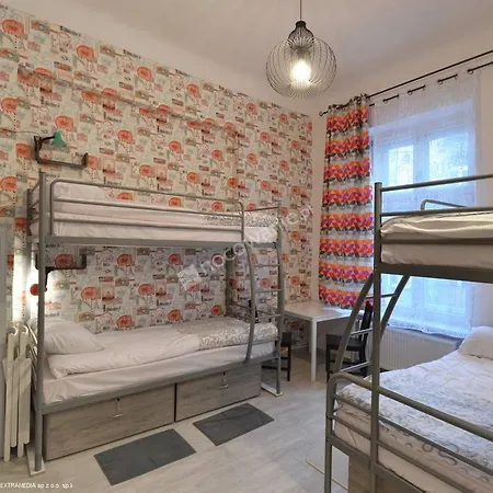 Hostel Lwowska 11 *