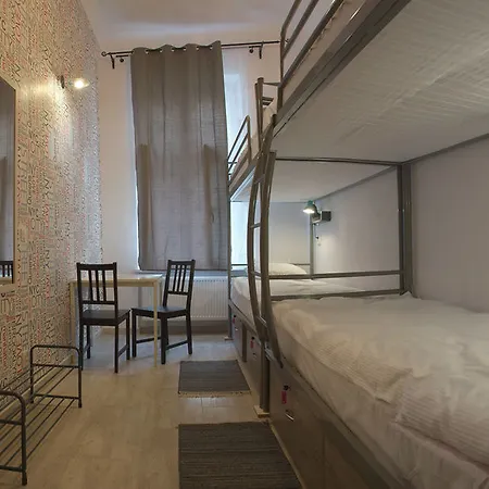 Hostel Lwowska 11 *