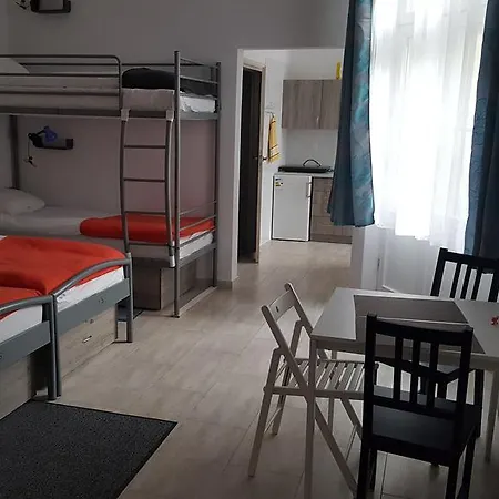 Hostel Lwowska 11 Varšava