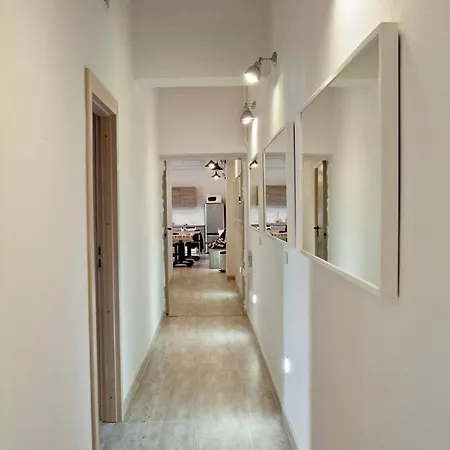 Hostel Lwowska 11 Varšava